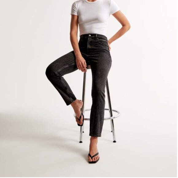 ABERCROMBIE & FITCH High Rise Mom Jean - Black - Picture 2 of 7